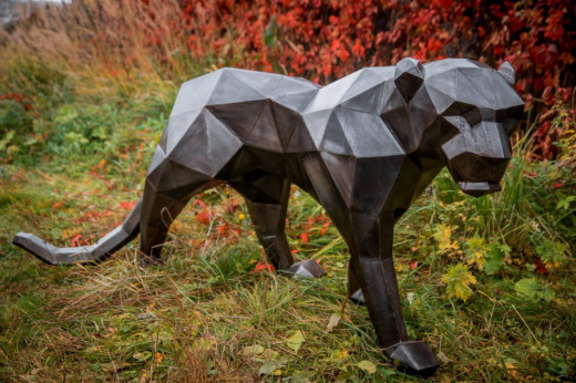 Полигональная скульптура "Пантера"