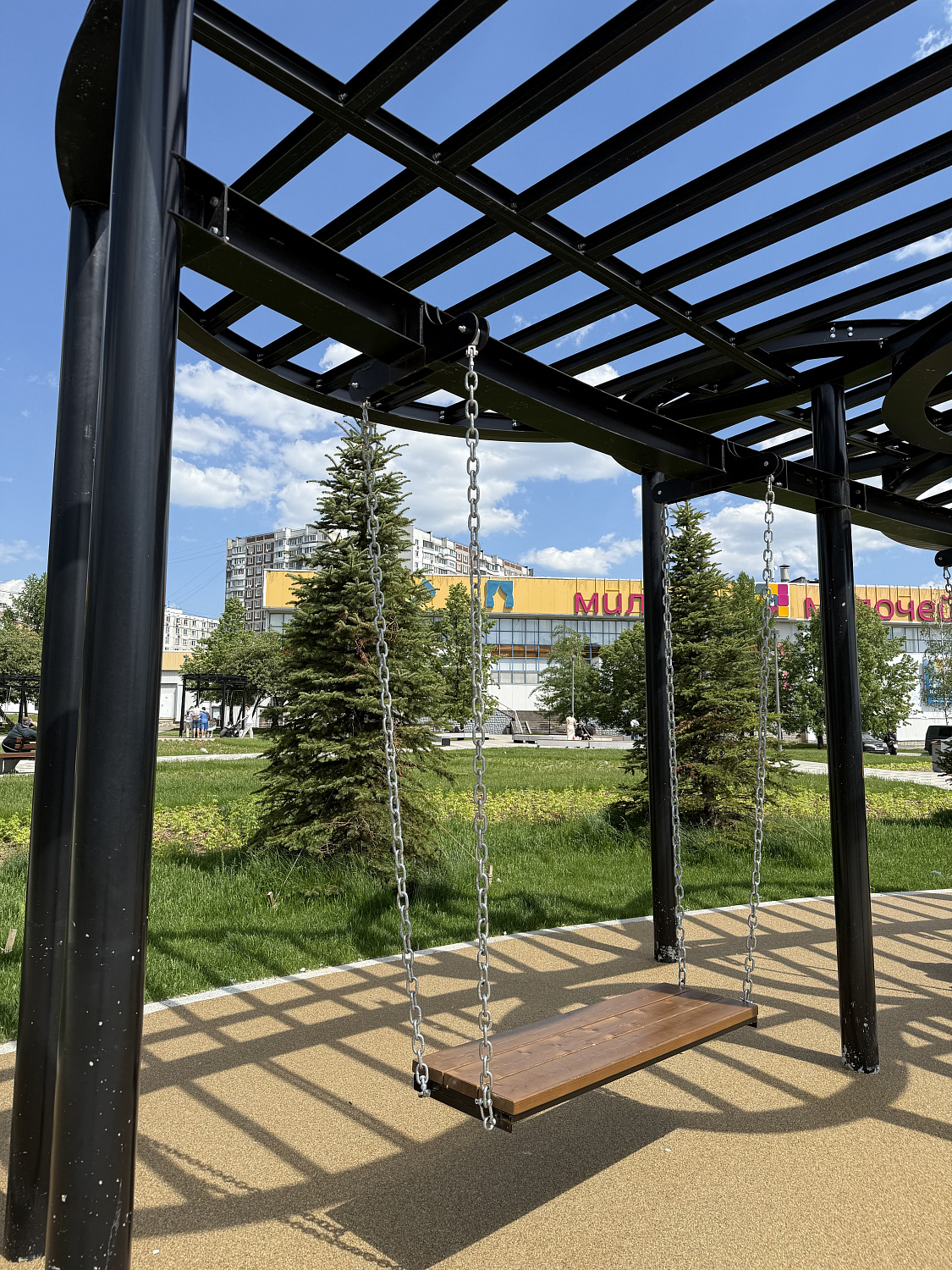 МАФ у метро Бибирево